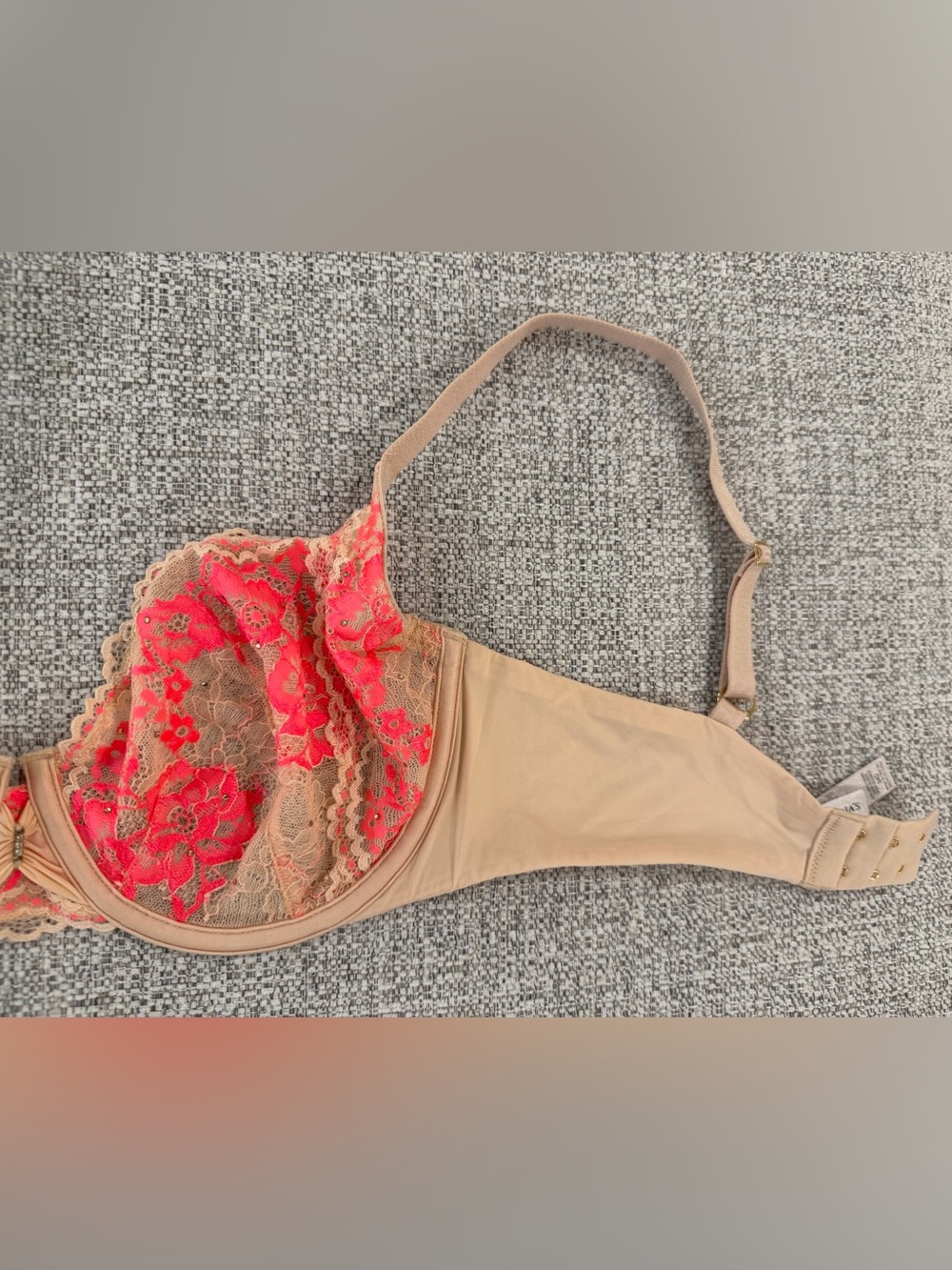 Victoria's Secret Coral and Beige Studded Lace Unlined Underwire Demi Bra - Picture 12 of 14